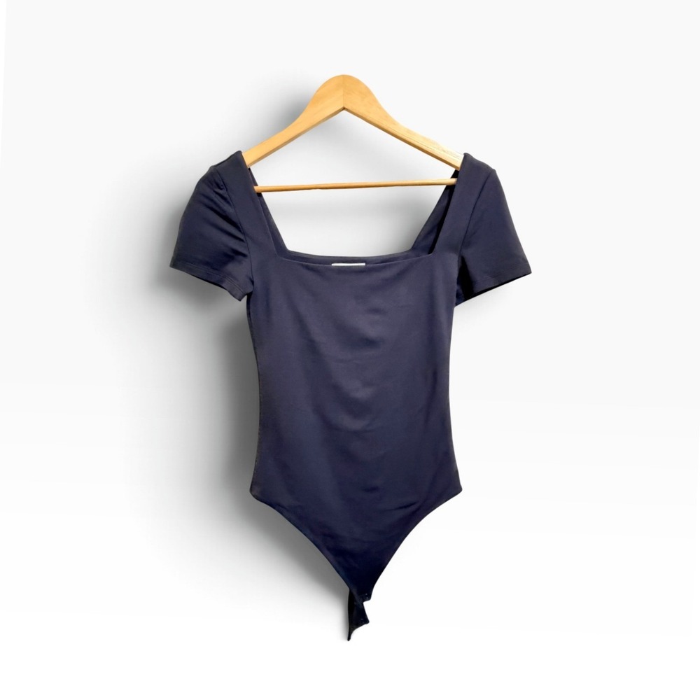 Babaton Contour Squareneck Short Sleeve black Bodysuit Medium